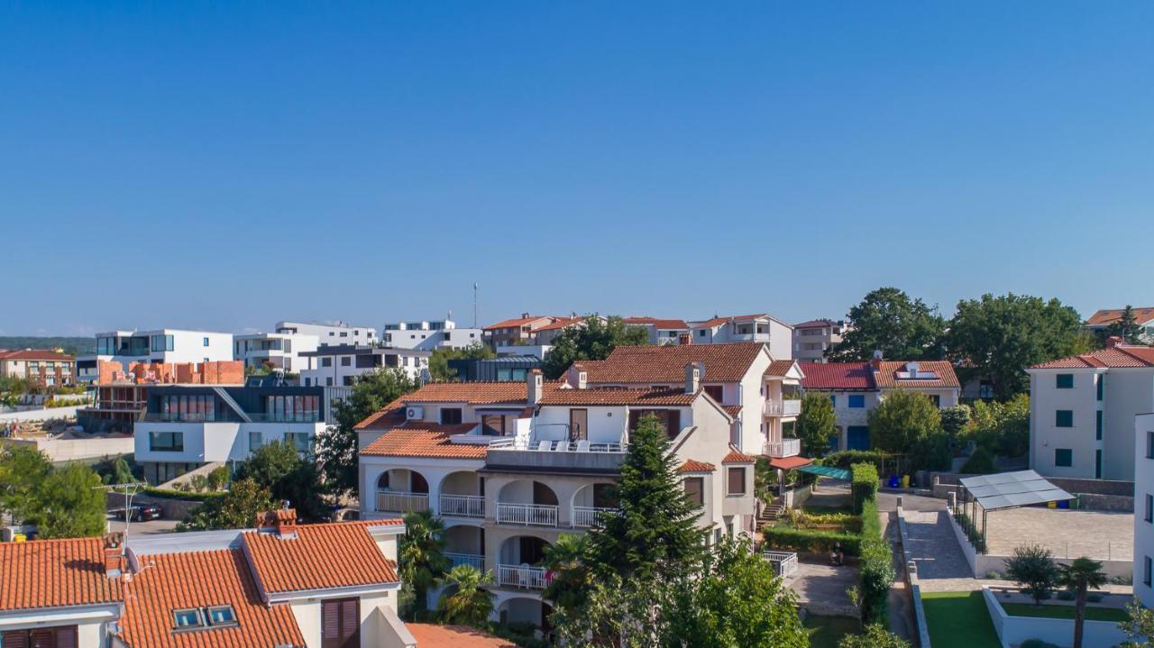 Maestral Apartments Малинська Екстер'єр фото