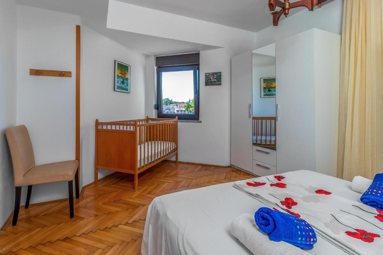 Maestral Apartments Малинська Екстер'єр фото