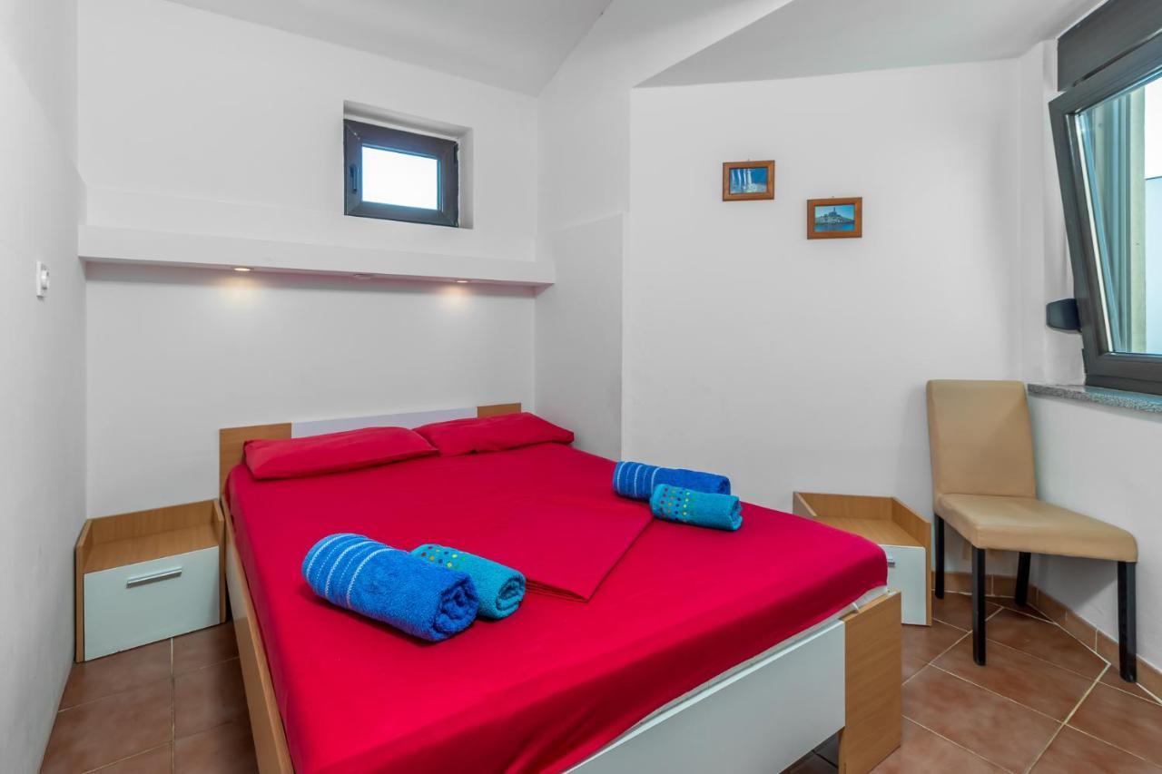 Maestral Apartments Малинська Екстер'єр фото